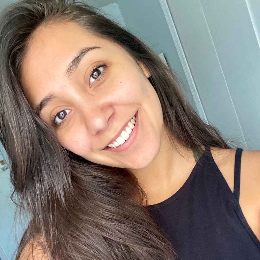 Meet your Posher, Alejandra